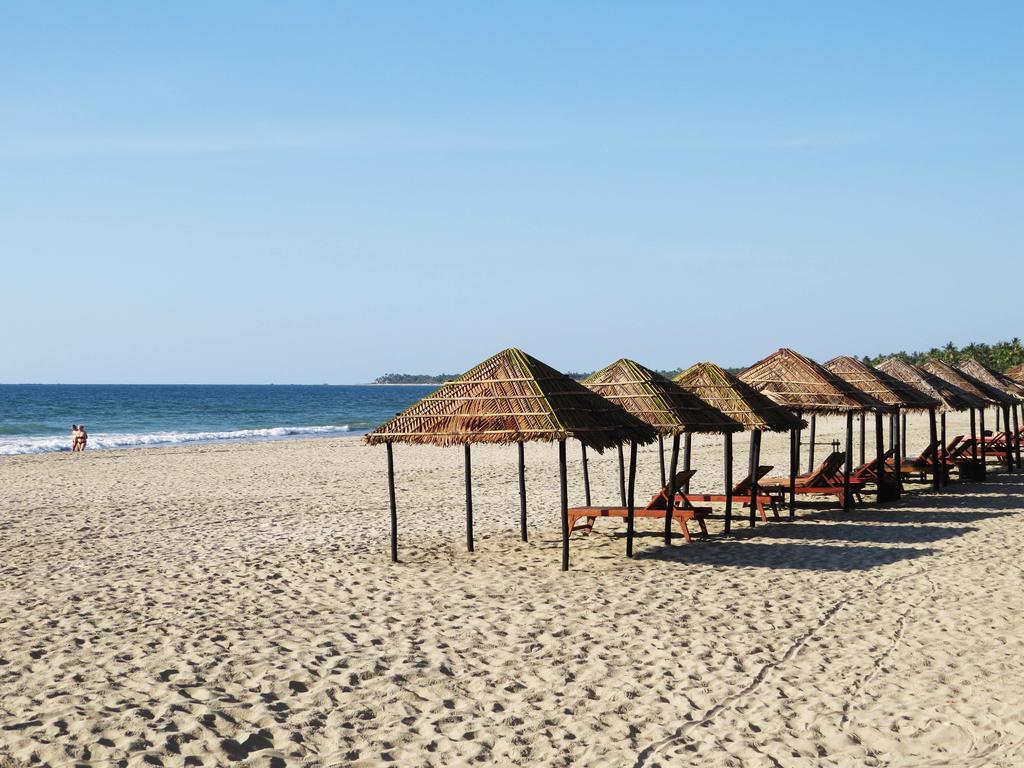 Emerald Sea Resort Ngwesaung Buitenkant foto